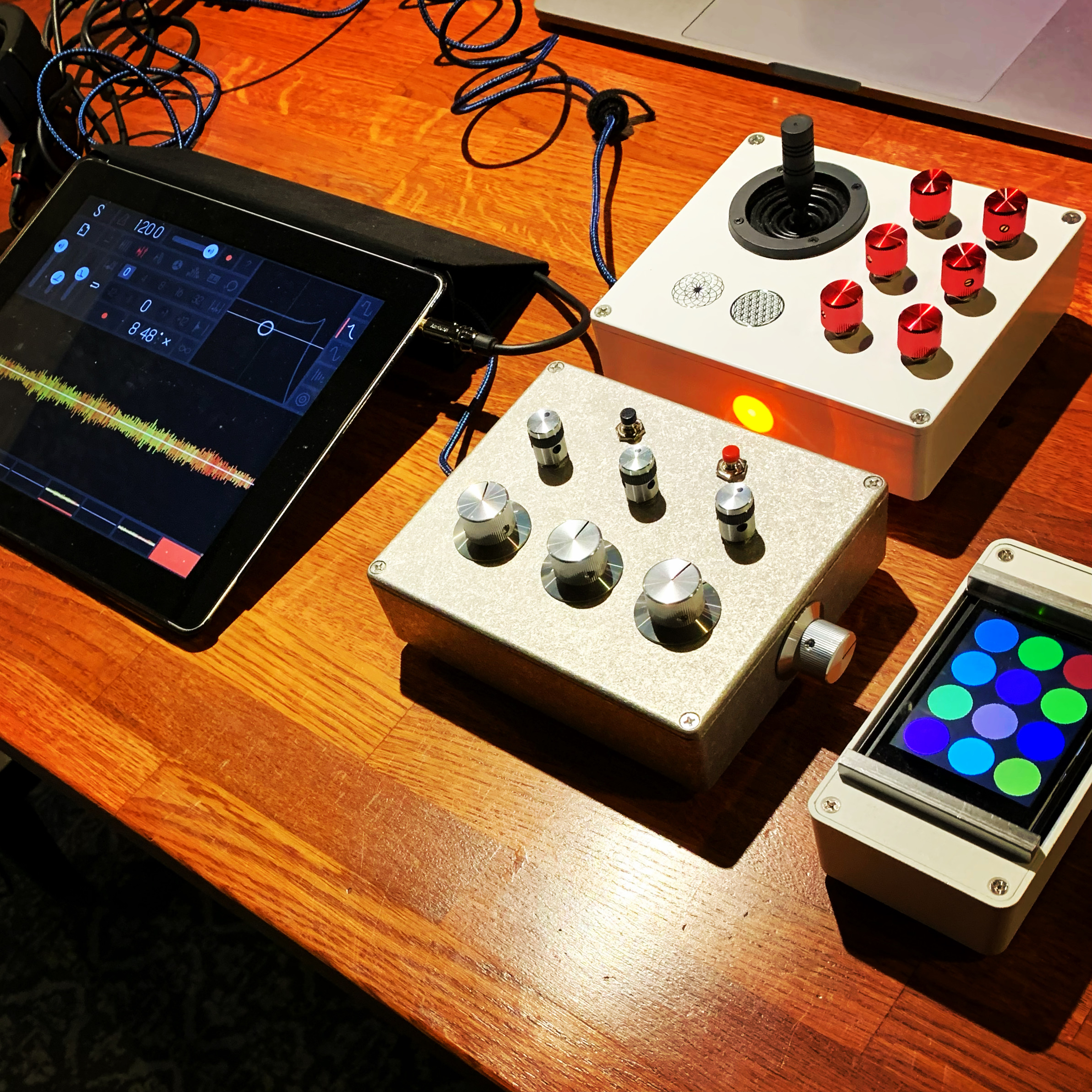 device setup for Slough Figures